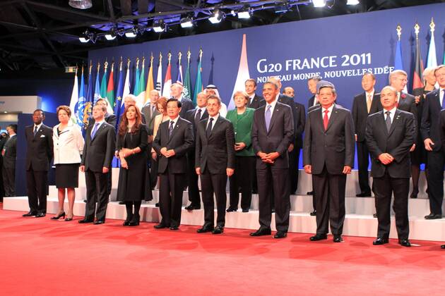 Ministerpräsident Silvio Berlusconi (Italien) - Bundeskanzlerin Angela Merkel (Deutschland) - Premierminister Jose Luis Zapatero (Spanien) - Präsident Teodoro Obiang Nguema Mbasogo (Äquatorialguinea) - Präsidentin Dilma Rousseff (Brasilien) - Präsident Dmitri Medvedev (Russland) - Präsidentin Cristina Fernandez de Kirchner (Argentinien) - Präsident Hu Jintao (China) - Präsident Nicolas Sarkozy (Frankreich) - Präsident Barack Obama (USA) - Präsident Susilo Bambang Yudhoyono (Indonesien) - Präsident Felipe Calderon Hinojosa (Mexiko) - G20-Gipfel in Cannes. NicolasGavet Panoramic