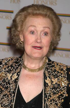Dec. 5, 2004 - New York, New York, U.S. - DAME JOAN SUTHERLAND ARRIVING AT THE KENNEDY CENTER HONORS TRUSTEES DINNER AT THE DEPARTMENT OF New York IN WASHINGTON, DC ON 12-4-2004. 2004..K40701HMC New York U.S.  - ZUMAmg1