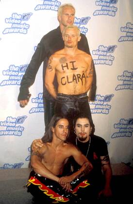 Jan. 3, 2011 - New York, New York, U.S. - K2504JBB.MTV VIDEO MUSIC AWARDS 1995 NOMINEES.RED HOT CHILI PEPPERS. PHOTOS New York U.S. - ZUMAba9