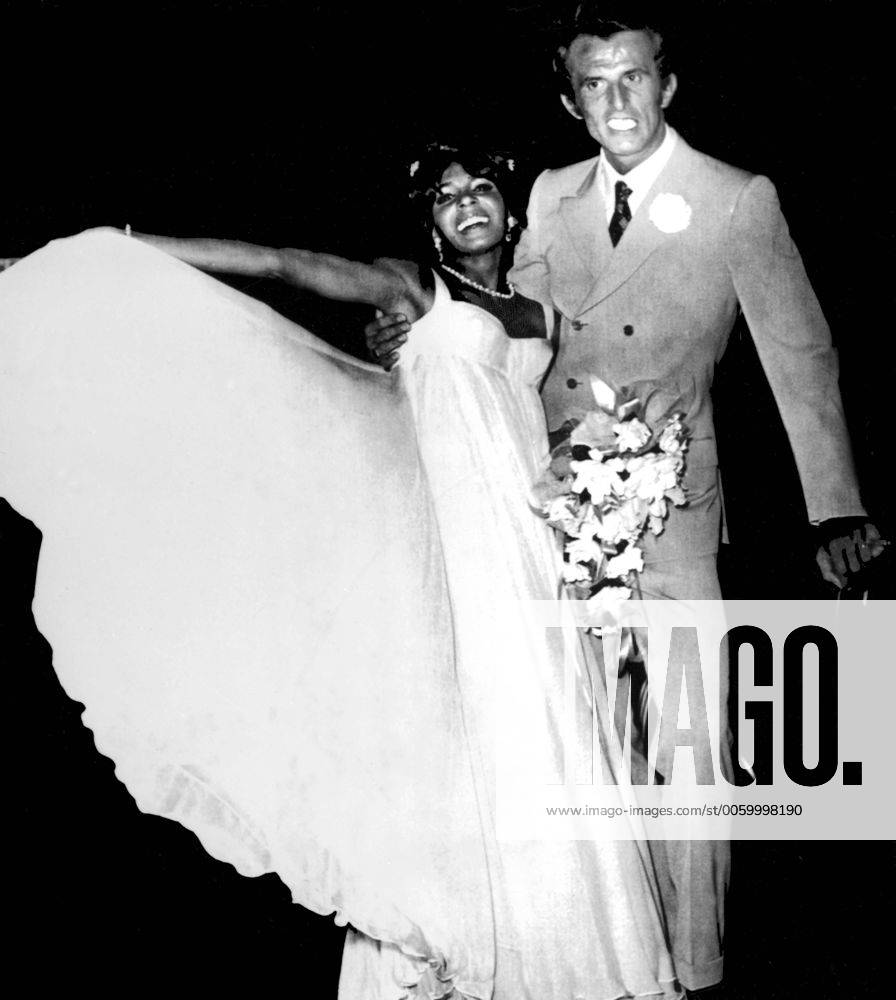 From Wales To Las Vegas Shirley Bassey With Her Second Husband Former Hotelman Sergio Novak After The From Wales To Las Vegas Shirley Bassey With Her Second Husband Former Hotelman Sergio Novak After The