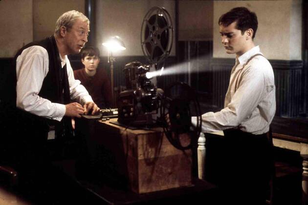 OSCARS. Bester Nebendarsteller. Preisträger 1991-2000 Michael Caine, Tobey Maguire 1999 UnitedArchives01275998