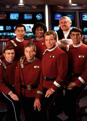 Walter Koenig, George Takei, DeForest Kelly, Nichelle Nichols, William Shatner, James Doohan, Leonard Nimoy Die Mannschaft der Enterprise soll den Klingonen zu Hilfe kommen. Aber ein Anschlag auf das klingonische Schiff bringt die Enterprise in Gefahr, denn man haelt sie für den Uebeltaeter 1991 UnitedArchives01365536
