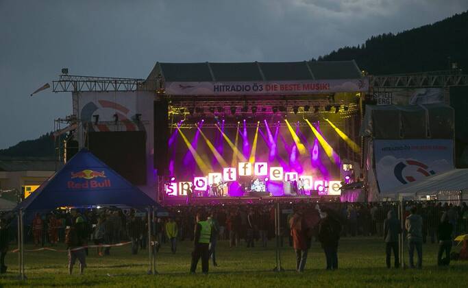 20.06.2014, Red Bull Ring, Spielberg, AUT, FIA, Formel 1, Grosser Preis von Österreich, Training, im Bild Sportfreunde Stiller konzert during the Concert of German Band Sportfreunde Stiller ahead of the Austrian Formula One Grand Prix at the Red Bull Ring in Spielberg, Austria, 2014 06 20,  EP_fei