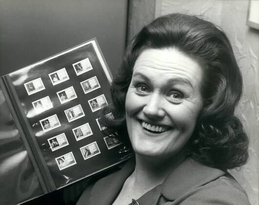 Jan. 01, 1975 - Joan Sutherland in Opera Singers Stamps. Australian opera singer Joan Sutherlan pictured with the series of 15 stamps issued yesterday by Nicaragua, of the 15 greatest operatic singers of our time , in which she is featured. The other singers featured are Caruso, Chaliapin, Callas, Gebbi, Bjorling, Flagstad, Pinza, Lehman, Melba, de Luca, Ponselle, Martinelli, Nilsson and Melchior.  - ZUMAk09