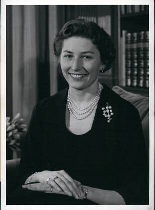 Prinzessin Astrid von Norwegen ist tot Mar. 27, 2012 - H.R.H. Princess Astrid of Norway: 25 years on February 12th 1958. Photo shows the first picture of Princess Astrid after the death of her grandfather King Haakon VII  - ZUMAk09