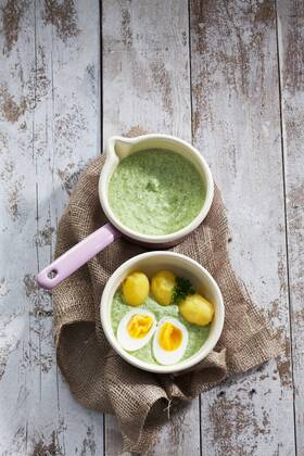 Saucepan of Frankfurt green sauce, boiled potatoes and boiled egg  CSF024624