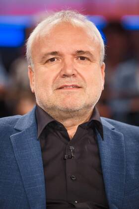 MDR - Riverboat. Prof. Dr. Jörg Junhold ( Direktor Zoo Leipzig ) anläßlich der MDR - Talkshow Riverboat am 10.04.2015 im Studio 3 der Mediacity Leipzig.