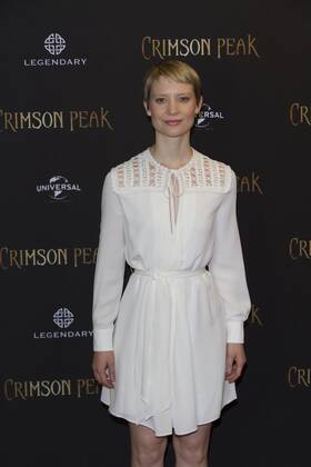 Mia Wasikowska - Photocall anlaesslich des Filmstarts von CRIMSON PEAK (Kinostart: 15.10.2015) in Berlin am 30.09.2015. Photocall Crimson Peak