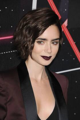 Oct. 30, 2015 - Beverly Hills, California, United States - Oct 30, 2015 - Los Angeles California USA - Actress LILY COLLINS at the 2015 Jaguar Land Rover British Academy Britannia Awards - BAFTA, Los Angeles Premiere held at the Beverly Hilton Hotel. Beverly Hills United States - ZUMAf05_