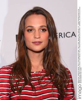 Jan. 9, 2016 - Beverly Hills, California, U.S. - Alicia Vikander arrives for the BAFTA Tea Party 2016 at the Four Season Hotel. Beverly Hills U.S. - ZUMAo05_