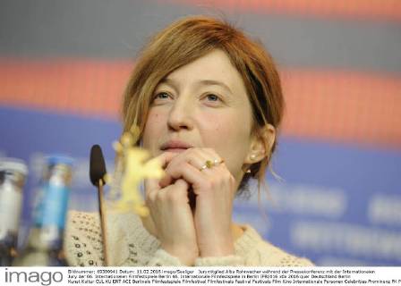 Jurymitglied Alba Rohrwacher während der Pressekonferenz mit der Internationalen Jury der 66. Internationalen Filmfestspiele Berlin 66. Internationale Filmfestspiele in Berlin IFB2016
