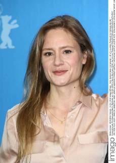 Julia Jentsch beim Auf einmal All of a sudden Photocall im Rahmen der 66. Internationale Filmfestspiele Berlin Berlinale am 12.02.2016 in Berlin Berlinale 2016- Auf einmal Photocall 