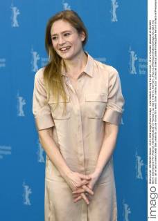 Julia Jentsch during the Auf einmal All of a Sudden photocall at the 66th Berlin International Film Festival Berlinale 2016 on February 12, 2016 in Berlin, Germany. Foto:xC.xNiehausx xFuturexImage