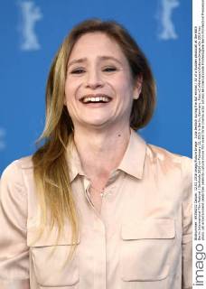 Julia Jentsch during the Auf einmal All of a Sudden photocall at the 66th Berlin International Film Festival Berlinale 2016 on February 12, 2016 in Berlin, Germany. Foto:xC.xNiehausx xFuturexImage