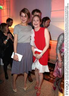 Luise Heyer und Julia Jentsch bei der ARD Blue Hour im Rahmen der 66. Berlinale am 12.02.2016 in Berlin ARD Blue Hour Empfang im Rahmen der Berlinale 2016 in Berlin 