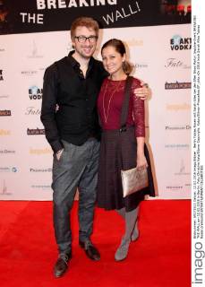 Berlin Tobias Rosen mit Sarah Alles bei der After Show Party Impulse-Event BREAKING THE WALL am 12.02.2016 in Berlin. Foto:Christina Katz Eibner Copyright: Katzx Eibner-Pressefoto EP_cktz