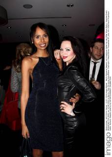 Berlin Ruhama Negassi und Angelique Keller bei der After Show Party Impulse-Event BREAKING THE WALL am 12.02.2016 in Berlin. Foto:Christina Katz Eibner Copyright: Katzx Eibner-Pressefoto EP_cktz