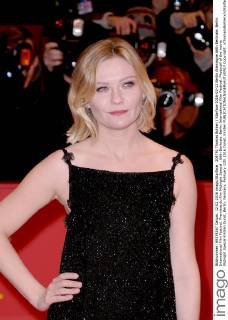 204791 Thomas Bohlen Starface 2016-02-12 Berlin Allemagne 66th Berlinale. Berlin International Film Festival. Premiere du film Midnight Special . 66th Berlinale. Berlin International Film Festival. Photocall of the movie Midnight Special Kirsten Dunst, Berlin, Germany, February 12th 2016 Dunst, Kirsten  Copyright: xThomasxBohlenx xStarfacex STAR_204791_007