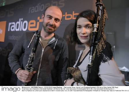 Klarinettist Kinan Azmeh und Dudelsackspielerin Christina Pato (beide Silk Road Ensemble) beim RadioEins Berlinale-Nighttalk am Rande der 66. Internationalen Filmfestspiele Berlin 66. Internationale Filmfestspiele in Berlin IFB2016
