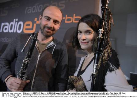 Klarinettist Kinan Azmeh und Dudelsackspielerin Christina Pato (beide Silk Road Ensemble) beim RadioEins Berlinale-Nighttalk am Rande der 66. Internationalen Filmfestspiele Berlin 66. Internationale Filmfestspiele in Berlin IFB2016
