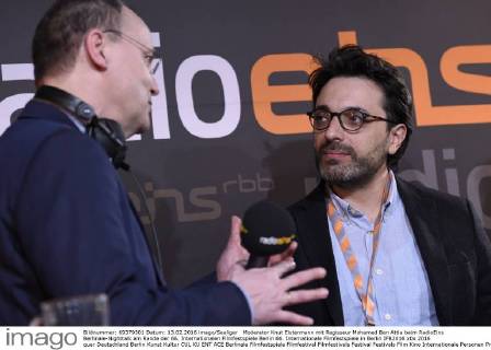 Moderator Knut Elstermann mit Regisseur Mohamed Ben Attia beim RadioEins Berlinale-Nighttalk am Rande der 66. Internationalen Filmfestspiele Berlin 66. Internationale Filmfestspiele in Berlin IFB2016