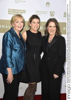 Hannelore Kraft, Anke Engelke and Petra Müller at the NRW Reception 2016 during the 66th Berlin International Film Festival Berlinale 2016 at Landesvertretung Nordrhein-Westfalen on February 14, 2016 in Berlin, Germany. Foto:xFredericx xFuturexImage