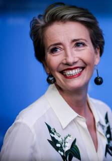 (160215) -- BERLIN, Feb. 15, 2016 -- Emma Thompson poses during a photocall to promote the movie Alone in Berlin at the 66th Berlinale International Film Festival in Berlin, Germany, on Feb. 15, 2015. ) GERMANY-BERLIN-FILM-FESTIVAL-EMMA THOMPSON ZhangxFan 