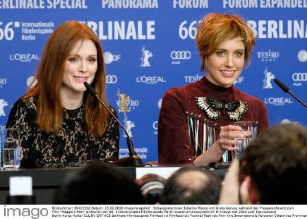 Schauspielerinnen Julianne Moore und Greta Gerwig während der Pressekonferenz zum Film -Maggie s Plan- anlässlich der 66. Internationalen Filmfestspiele Berlin snapshot-photography K.M.Krause