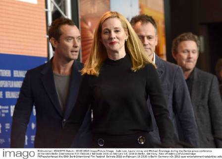 Jude Law, Laura Linney and Michael Grandage during the Genius press conference at the 66th Berlin International Film Festival Berlinale 2016 on February 16, 2016 in Berlin, Germany. Foto:xFredericx xFuturexImage
