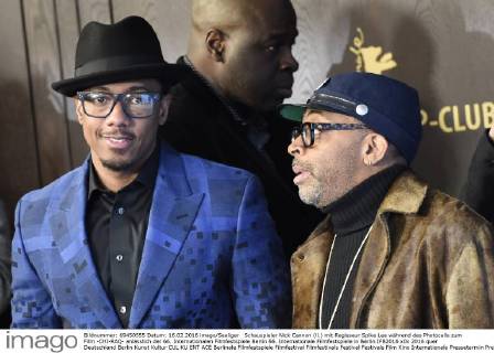 Schauspieler Nick Cannon (li.) mit Regisseur Spike Lee während des Photocalls zum Film -CHI-RAQ- anlässlich der 66. Internationalen Filmfestspiele Berlin 66. Internationale Filmfestspiele in Berlin IFB2016