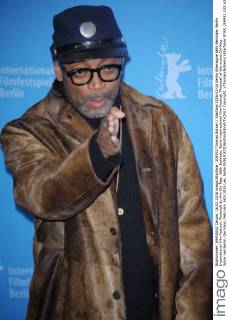 204932 Thomas Bohlen Starface 2016-02-16 Berlin Allemagne 66th Berlinale. Berlin International Film Festival. Photocall du film Chi-Raq . 66th Berlinale. Berlin International Film Festival. Photocall of the movie Chi-Raq Spike Lee Berlin, Germany, February 16th 2015 Lee, Spike  Copyright: xThomasxBohlenx xStarfacex STAR_204932_022