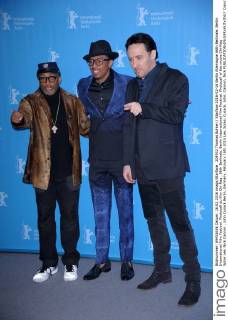 204932 Thomas Bohlen Starface 2016-02-16 Berlin Allemagne 66th Berlinale. Berlin International Film Festival. Photocall du film Chi-Raq . 66th Berlinale. Berlin International Film Festival. Photocall of the movie Chi-Raq Spike Lee, Nick Cannon , John Cusack Berlin, Germany, February 16th 2015 Lee, Spike; Cusack, John; Cannon, Nick  Copyright: xThomasxBohlenx xStarfacex STAR_204932_026