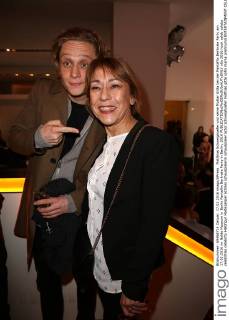 Matthias Schweighoefer und seine Mutter Gitta bei der Pantaflix Berlinale Party am 17.02.2016 im Nolde Museum in Berlin Pantaflix Berlinale Party in Berlin, 2016 