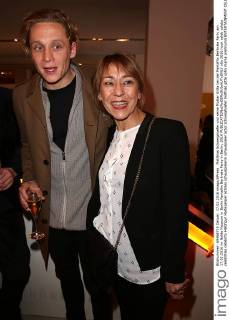 Matthias Schweighoefer und seine Mutter Gitta bei der Pantaflix Berlinale Party am 17.02.2016 im Nolde Museum in Berlin Pantaflix Berlinale Party in Berlin, 2016 