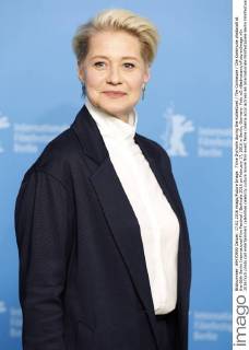 Trine Dyrholm during the Kollektivet The Commune Die Kommune photocall at the 66th Berlin International Film Festival Berlinale 2016 on February 17, 2016 in Berlin, Germany. Foto:xD.xBedrosianx xFuturexImage
