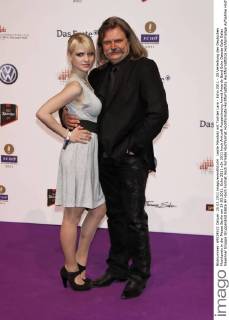 Leslie Mandoki mit Tochter Lara - Echo 2011 - 20.Verleihung des Deutschen Musikpreis in der Messe Berlin am 24.03.2011. Echo 2011
