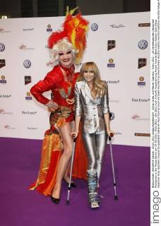 Olivia Jones und Mandy Capristo - Echo 2011 - 20.Verleihung des Deutschen Musikpreis in der Messe Berlin am 24.03.2011. Echo 2011