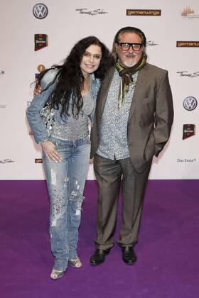 Jule Neigel und Edward Edo Zanki - Echo 2011 - 20.Verleihung des Deutschen Musikpreis in der Messe Berlin am 24.03.2011. Echo 2011