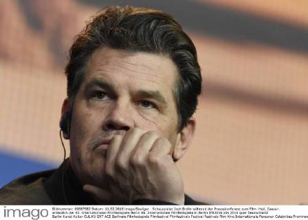 Schauspieler Josh Brolin während der Pressekonferenz zum Film -Hail, Caesar- anlässlich der 65. Internationalen Filmfestspiele Berlin 66. Internationale Filmfestspiele in Berlin IFB2016