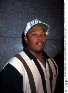 Jan. 1, 2011 - New York, New York, U.S. - K2504JBB.MTV VIDEO MUSIC AWARDS 1995 NOMINEES 09 07 95.DR DRE. 1995 - ZUMAba9_
