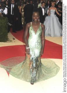 Lupita Nyong o bei der Manus x Machina: Fashion in an Age of Technology Costume Institute Gala im Metropolitan Museum of Art. New York, 02.05.2016 Foto:xD.xVanxTinex xFuturexImage