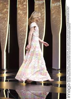 207497 Serge Arnal Starface 2016-05-11 France 69th Annual Cannes Film Festival. Opening ceremony. 69ème Festival International du film de Cannes. Cérémonie d Ouverture. Paradis, Vanessa  Copyright: xSergexArnalx xStarfacex STAR_207497_034