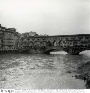 Flood of November 1966, the Ponte Vecchio, Florence, Italy 01380 