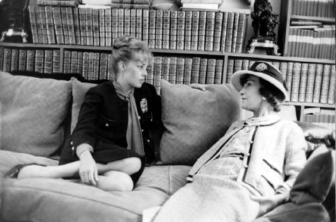 IMAGO ICONS: Coco Chanel Jan. 1, 2011 - COCO CHANEL AND JEANNE MOREAU IN PARIS 1971. PHOTOS - ZUMAg49_