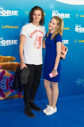 Tilman Poerzgen und Lina Larissa Strahl - Deutschlandpremiere von FINDET DORIE im Zoo Palast in Berlin am 15.09.2016. Deutschlandpremiere FINDET DORIE