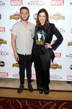 LOS ANGELES - SEP 19: Iain De Caestecker, Elizabeth Henstridge at the Agents Of SHIELD Season 4 Premiere at the Pacific Theater at The Grove on September 19, 2016 in Los Angeles, CA  Copyright: xHPAx