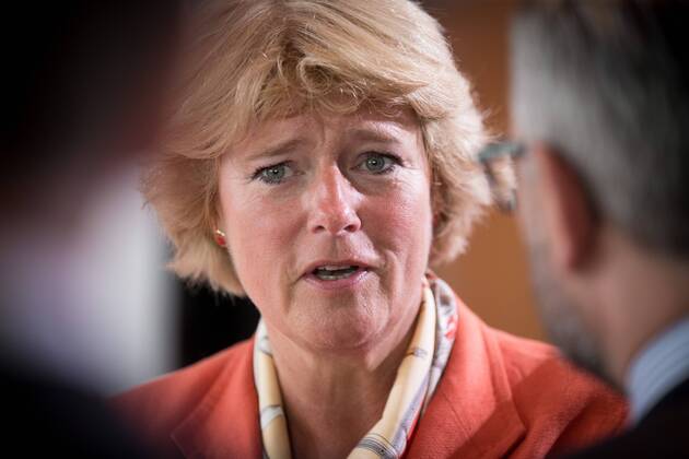 Kulturstaatsministerin Monika Gruetters (CDU) nimmt am Mittwoch (21.09.16) in Berlin an der Sitzung des Bundeskabinetts teil.