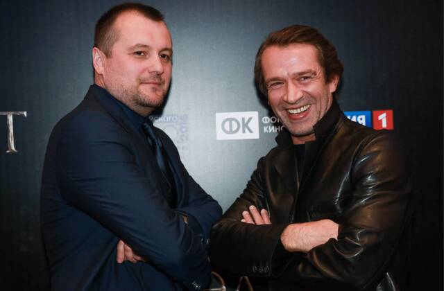 MOSCOW, RUSSIA - SEPTEMBER 21, 2016: Russian director Alexei Mizgirev (L) and Russian actor Vladimir Mashkov attend the Moscow premiere of Mizgirev s new film The Duelist at the Formula Kino na Kutuzovskom Cinema. Sergei Fadeichev TASS  TS031F49
