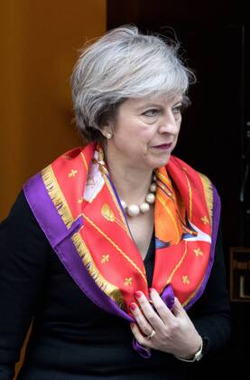 November 28, 2016 - London, London, UK - London, UK. British Prime Minister Theresa May leaves 10 Downing Street. London UK - ZUMAl94_ 20161128_zaf_l94_028
