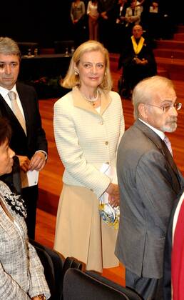 Oct. 12, 2005 - Lisbon, Portugal - 20051012: LISBON, PORTUGAL United Nations General Secretary Kofi Annan was honoured by University Nova of Lisbon with the Honoris Causa degree due to his contribution on help of man kind in terms of human rights, cultural values and defense of world-wide patrimony. Portuguese President Jorge Sampaio, Minister of Cience Jose Mariano Gago and Foreign Affair Minister Diogo Freitas do Amaral, as godfather of Kofi Annan attended the ceremony. in picture Mrs Nane Annan..K45521. ALVARO ISIDORO LisbonFILES 2005. - ZUMAg49_ 20051012_gaf_g49_221 Copyright: xGlobexPhotosx
